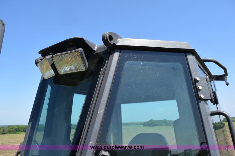 image for item K6095 2005 Case 1850K dozer