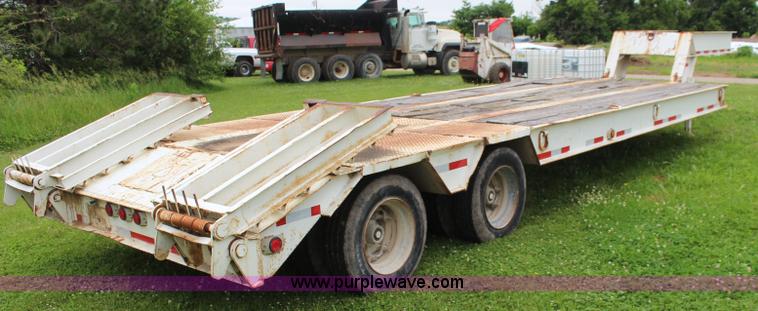 image for item K6911 1997 Holden HLB36225 equipment trailer