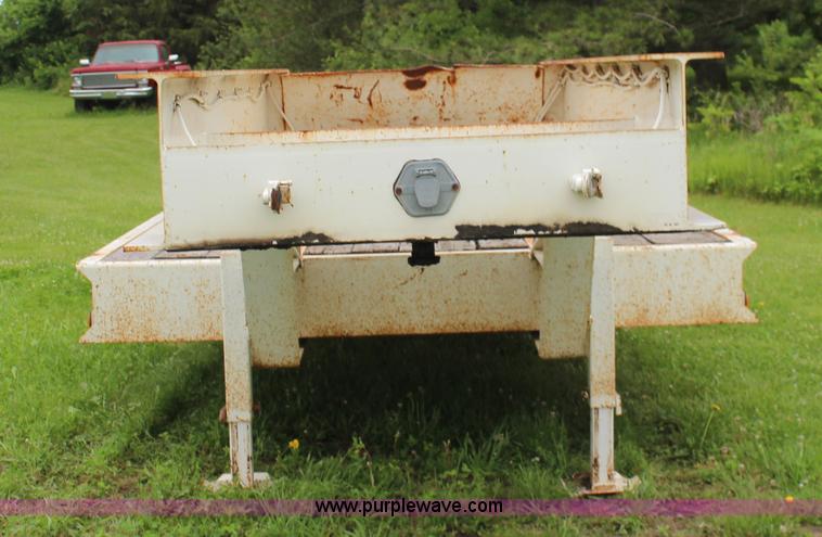 image for item K6911 1997 Holden HLB36225 equipment trailer