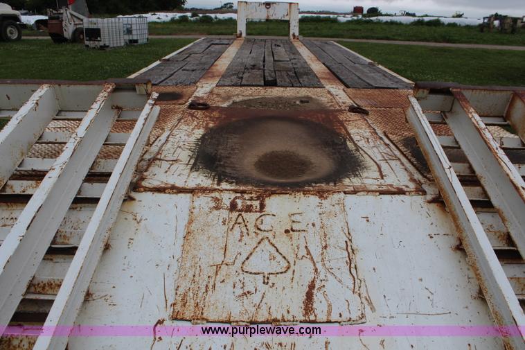 image for item K6911 1997 Holden HLB36225 equipment trailer