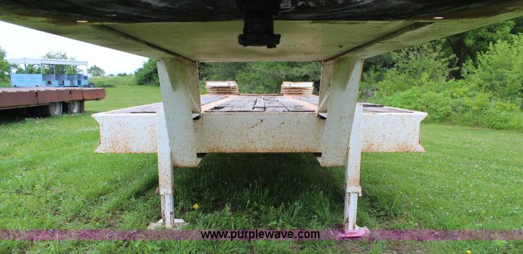 image for item K6911 1997 Holden HLB36225 equipment trailer