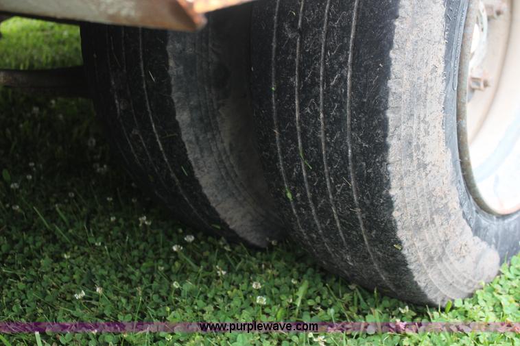 image for item K6911 1997 Holden HLB36225 equipment trailer