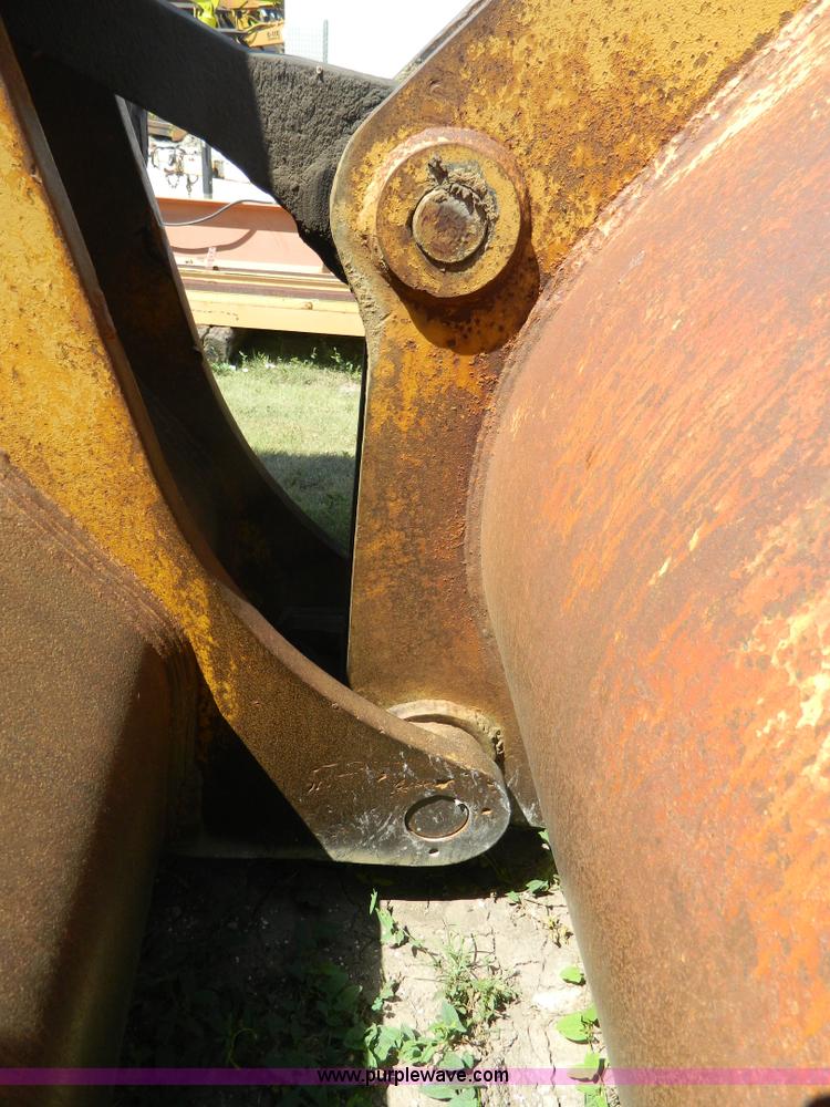 image for item K8116 Michigan 275B wheel loader