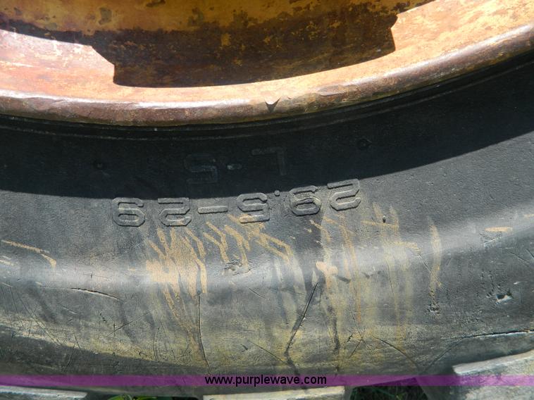 image for item K8116 Michigan 275B wheel loader