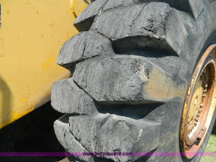 image for item K8116 Michigan 275B wheel loader