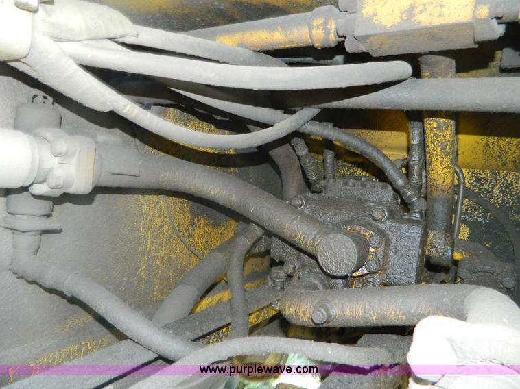 image for item K8116 Michigan 275B wheel loader