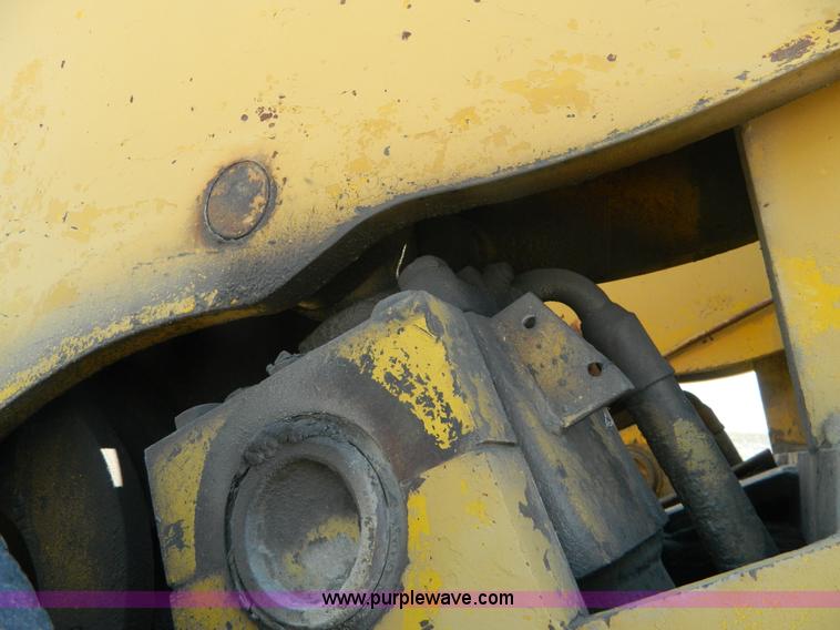 image for item K8116 Michigan 275B wheel loader