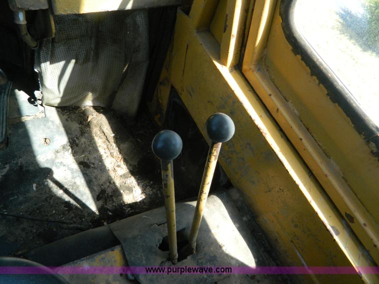 image for item K8116 Michigan 275B wheel loader