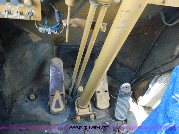 image for item K8116 Michigan 275B wheel loader