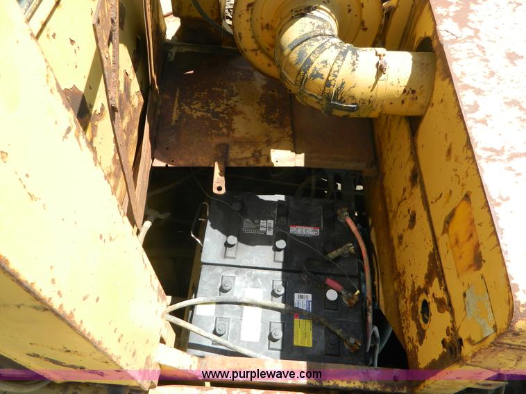 image for item K8116 Michigan 275B wheel loader