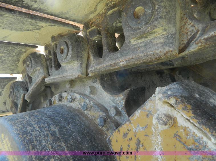 image for item K8122 1993 Caterpillar 963 track loader