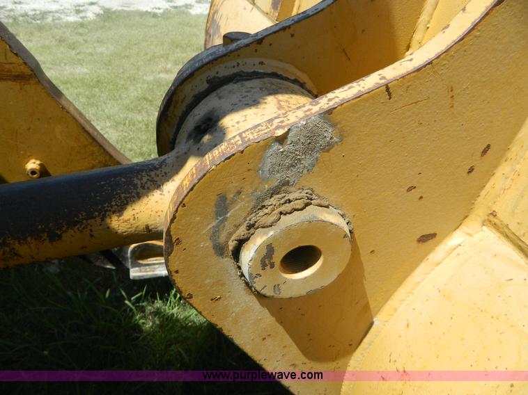 image for item K8122 1993 Caterpillar 963 track loader