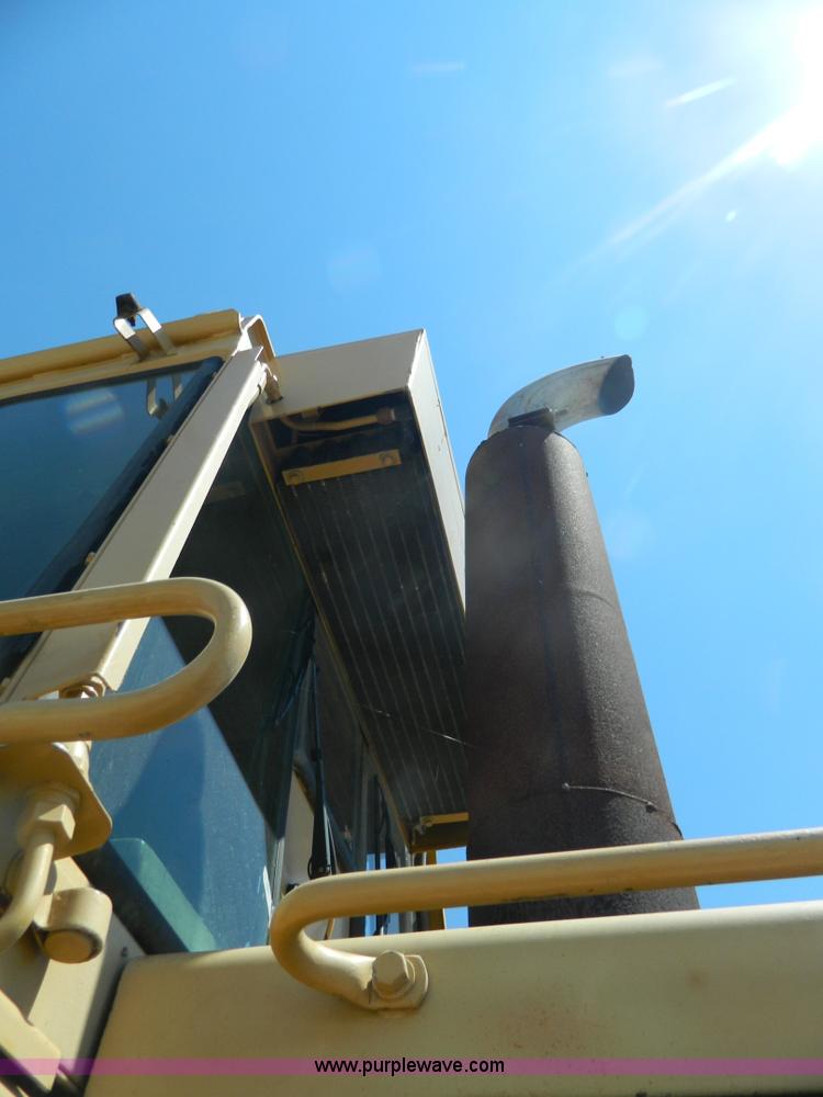 image for item K8122 1993 Caterpillar 963 track loader