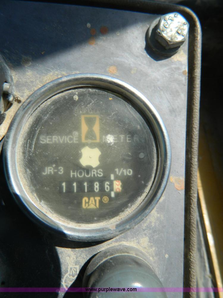 image for item K8122 1993 Caterpillar 963 track loader