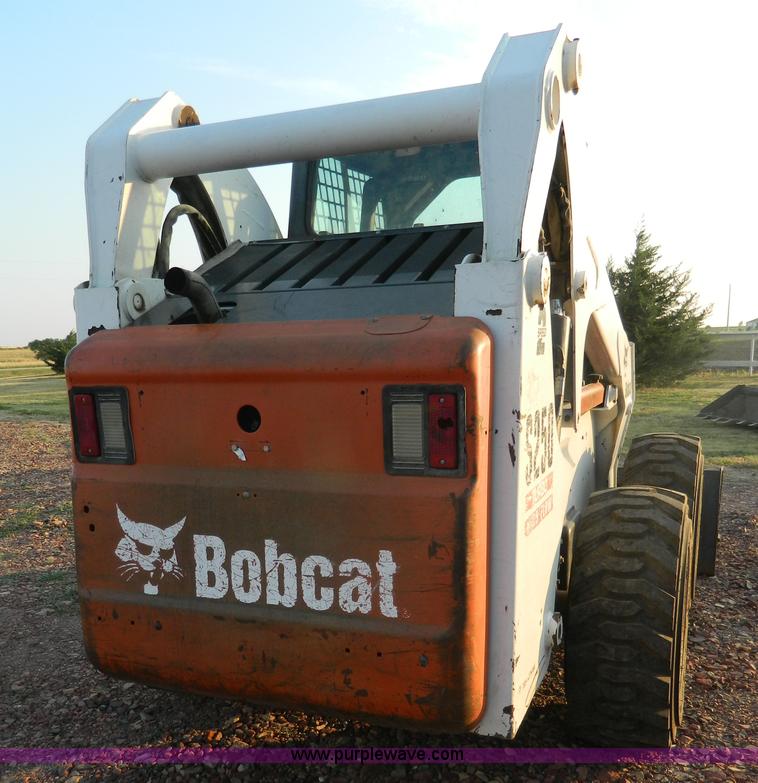 image for item K8135 2003 Bobcat S250 skid steer