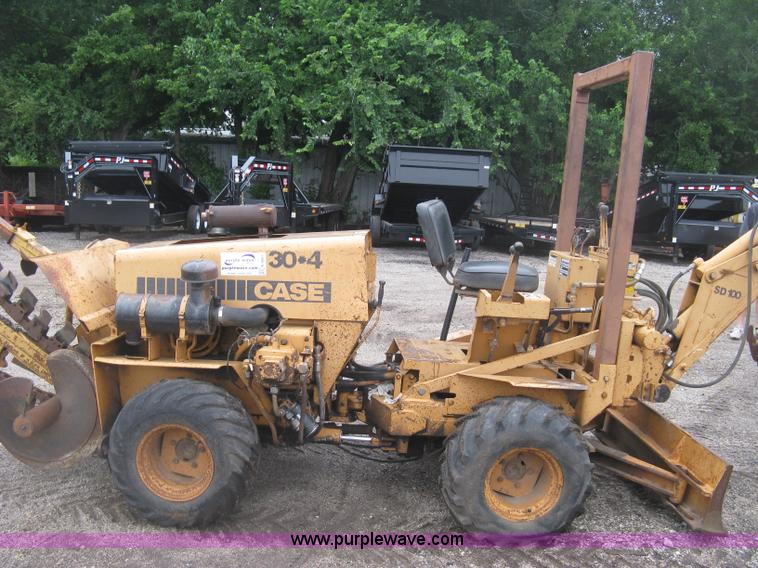 image for item K8681 1985 Case 30+4 trencher