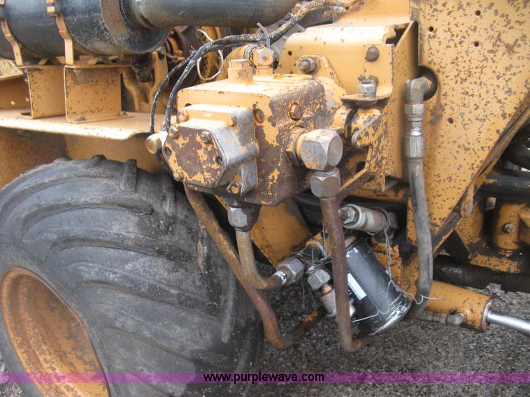 image for item K8681 1985 Case 30+4 trencher