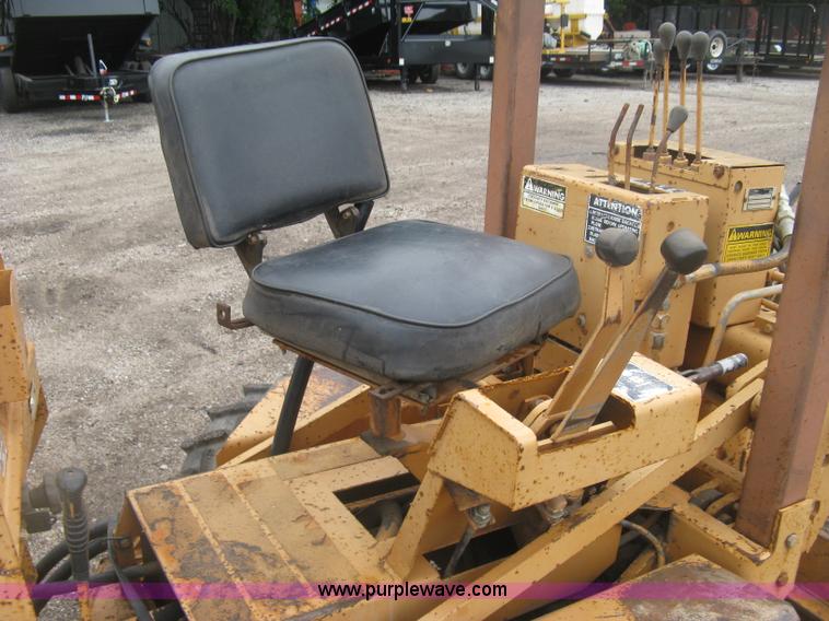 image for item K8681 1985 Case 30+4 trencher