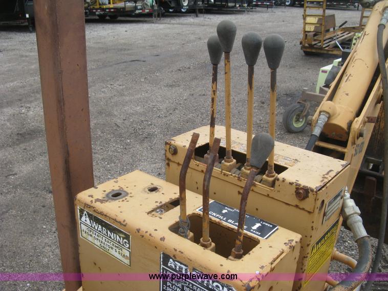 image for item K8681 1985 Case 30+4 trencher