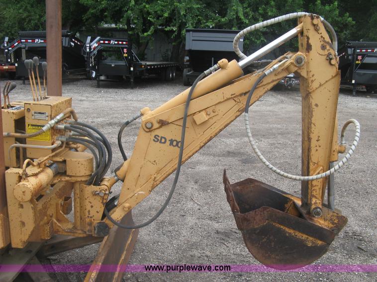 image for item K8681 1985 Case 30+4 trencher