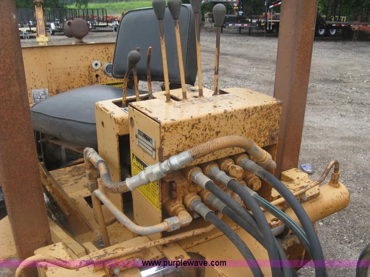 image for item K8681 1985 Case 30+4 trencher