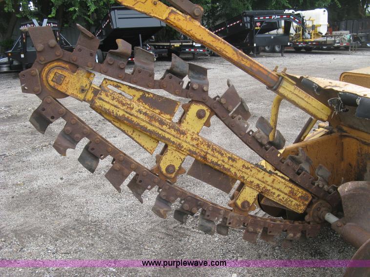 image for item K8681 1985 Case 30+4 trencher