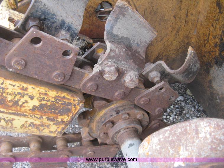 image for item K8681 1985 Case 30+4 trencher