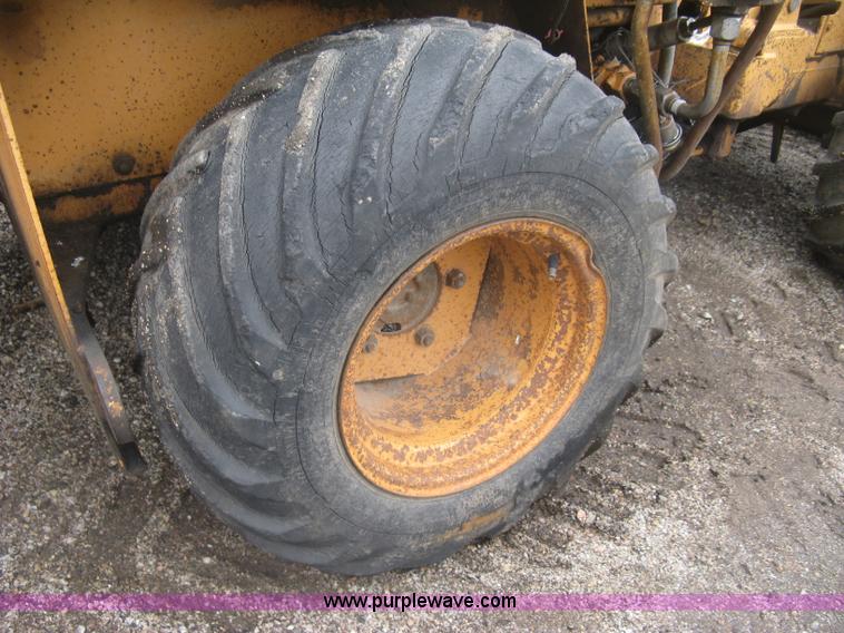 image for item K8681 1985 Case 30+4 trencher