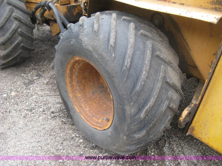 image for item K8681 1985 Case 30+4 trencher