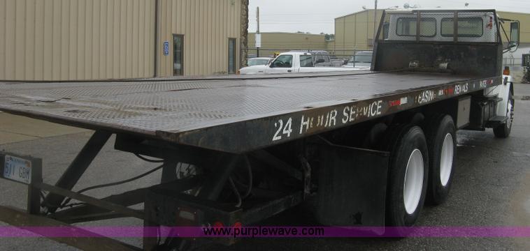 image for item K8688 1997 Freightliner FL80 rollback truck