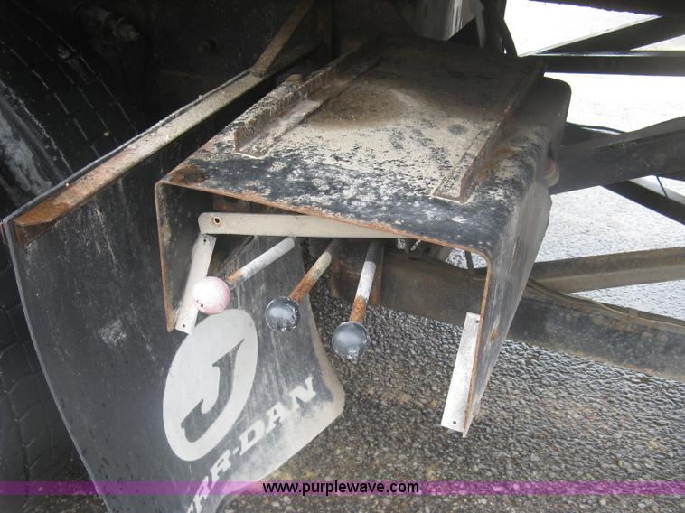 image for item K8688 1997 Freightliner FL80 rollback truck