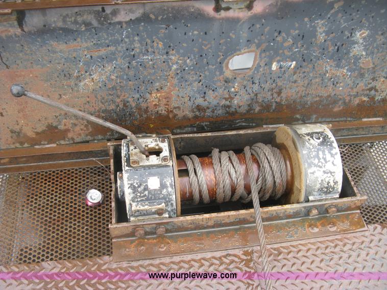 image for item K8688 1997 Freightliner FL80 rollback truck