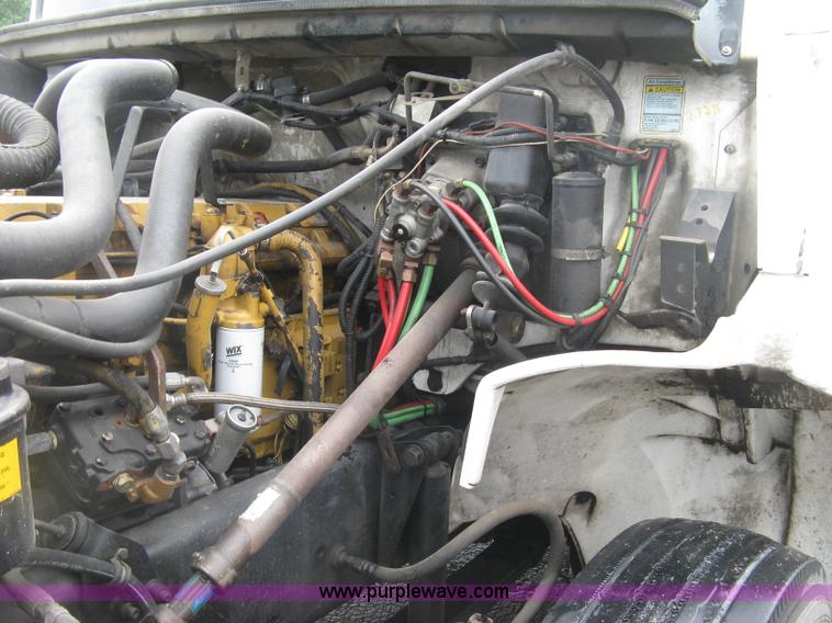 image for item K8688 1997 Freightliner FL80 rollback truck