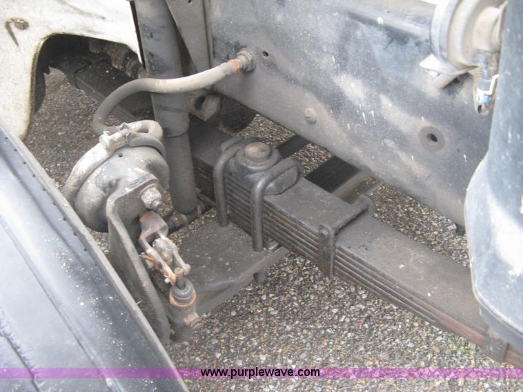 image for item K8688 1997 Freightliner FL80 rollback truck
