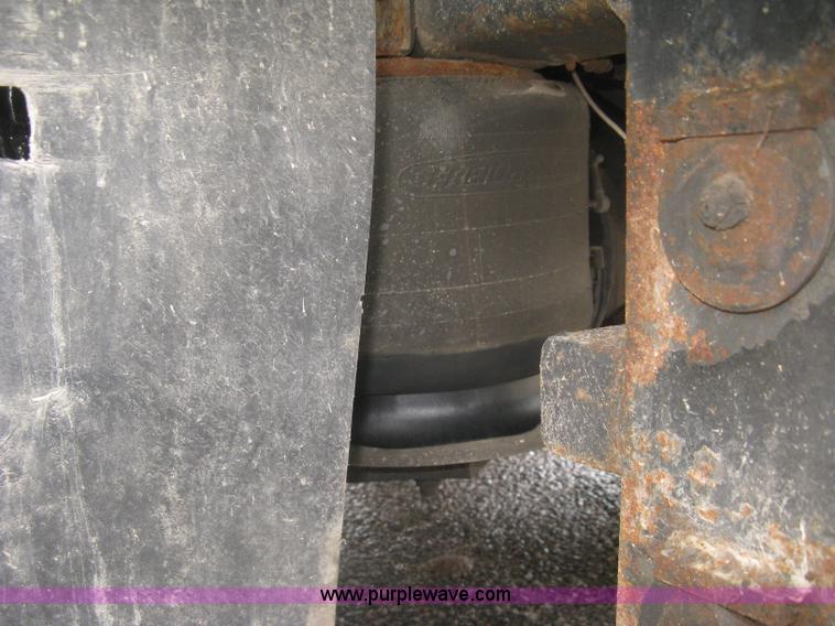 image for item K8688 1997 Freightliner FL80 rollback truck