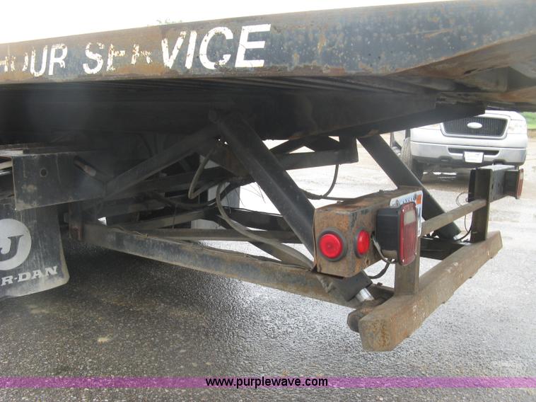 image for item K8688 1997 Freightliner FL80 rollback truck