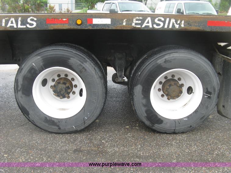 image for item K8688 1997 Freightliner FL80 rollback truck