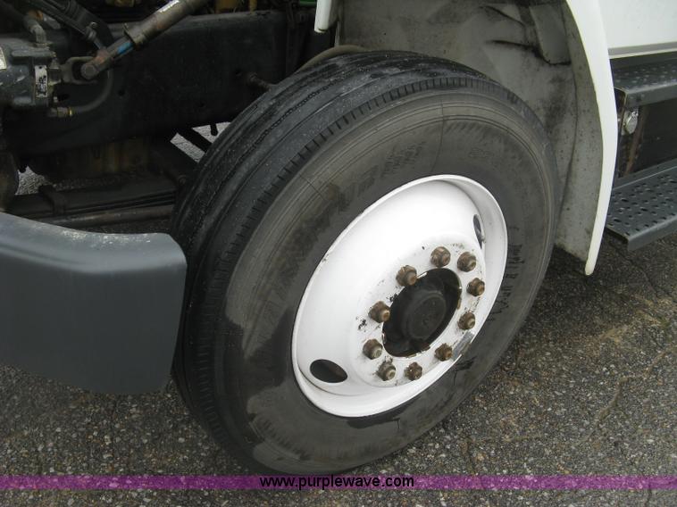 image for item K8688 1997 Freightliner FL80 rollback truck