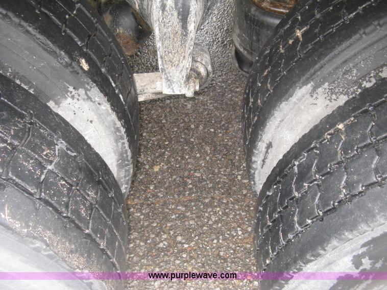 image for item K8688 1997 Freightliner FL80 rollback truck