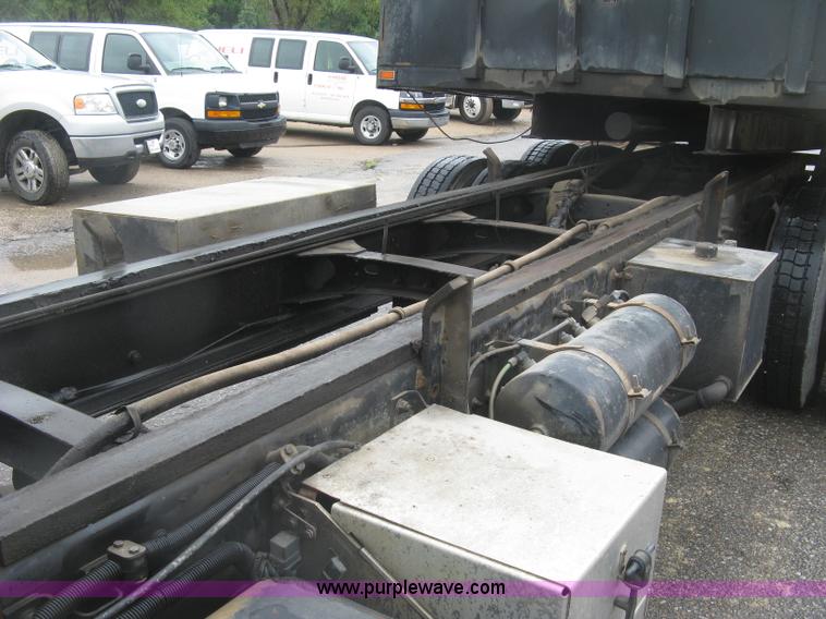 image for item K8688 1997 Freightliner FL80 rollback truck