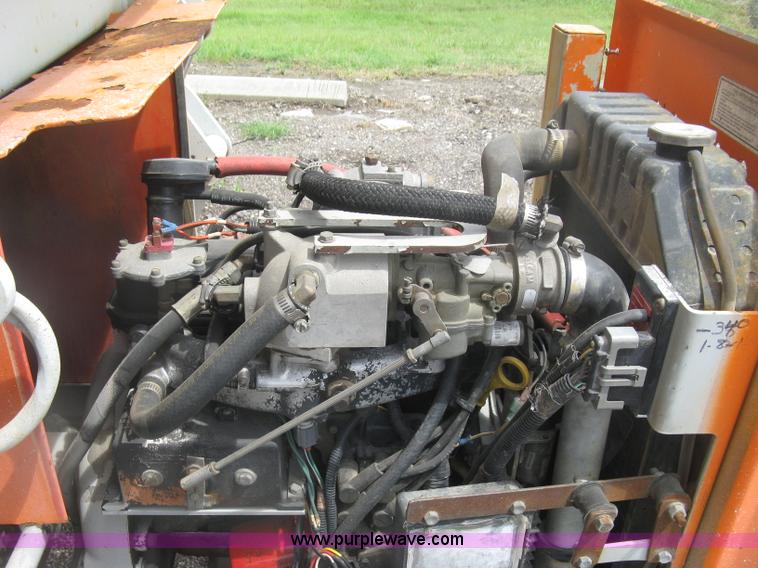 image for item K8689 1999 Sky Jack SJ8841A scissor lift