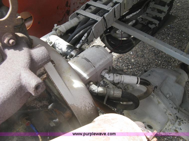 image for item K8689 1999 Sky Jack SJ8841A scissor lift