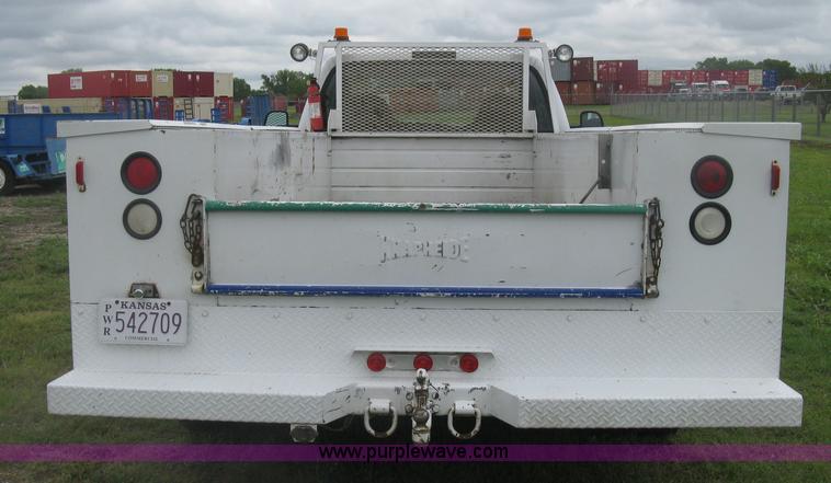 image for item K8691 2005 Ford F350 Super Duty XL utility truck