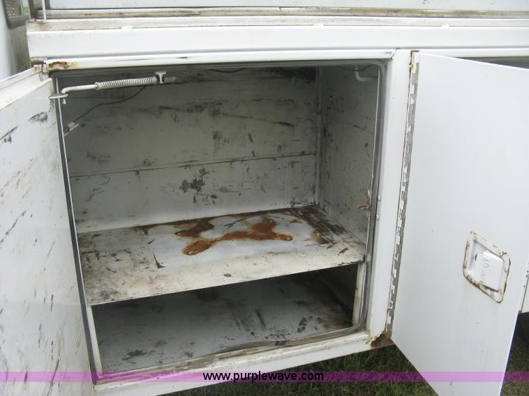 image for item K8691 2005 Ford F350 Super Duty XL utility truck