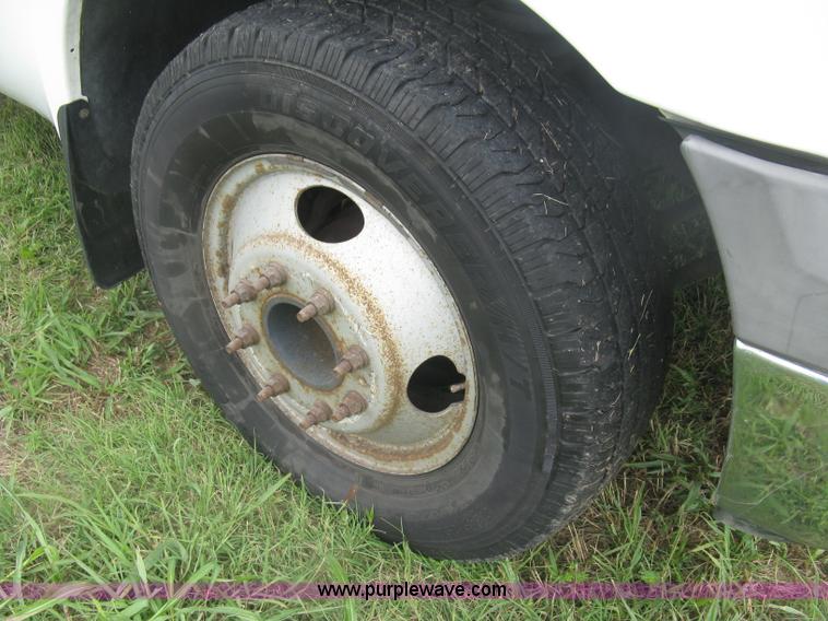 image for item K8691 2005 Ford F350 Super Duty XL utility truck