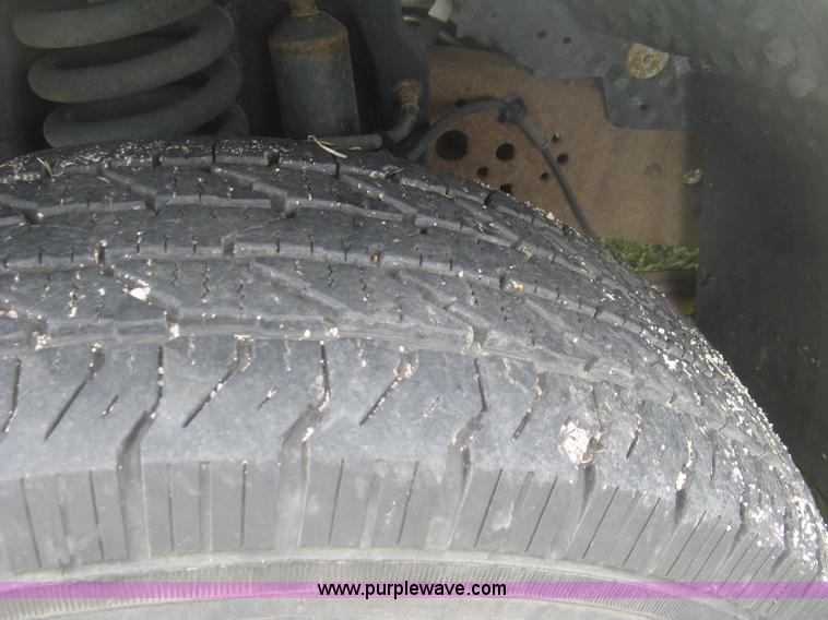 image for item K8691 2005 Ford F350 Super Duty XL utility truck