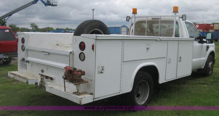 image for item K8692 2008 Ford F350 Super Duty XL utility truck