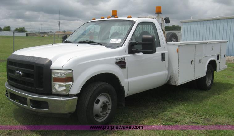 image for item K8692 2008 Ford F350 Super Duty XL utility truck