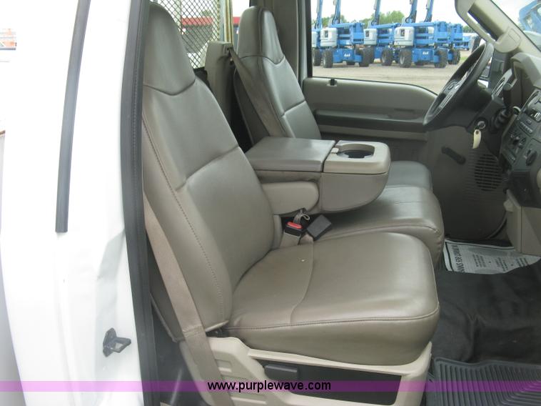 image for item K8692 2008 Ford F350 Super Duty XL utility truck