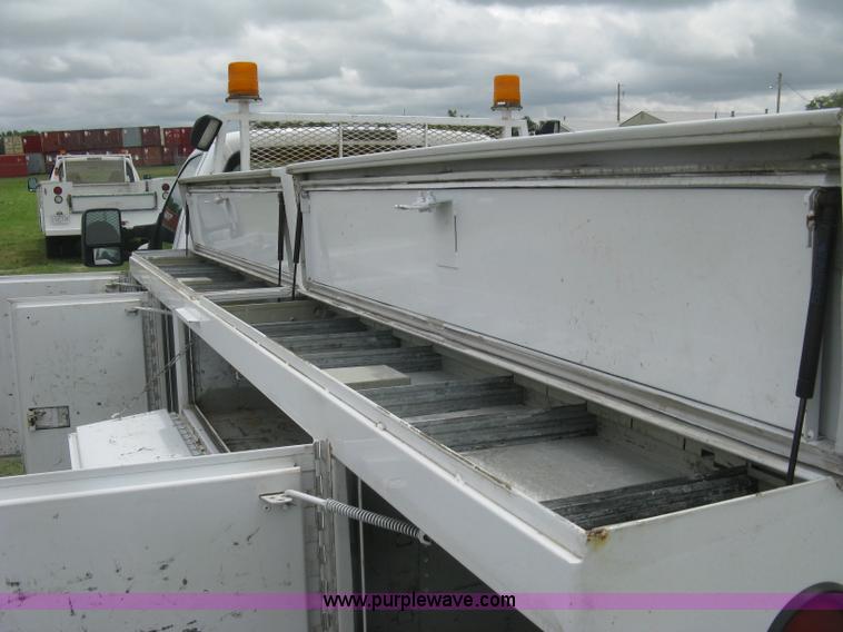 image for item K8692 2008 Ford F350 Super Duty XL utility truck